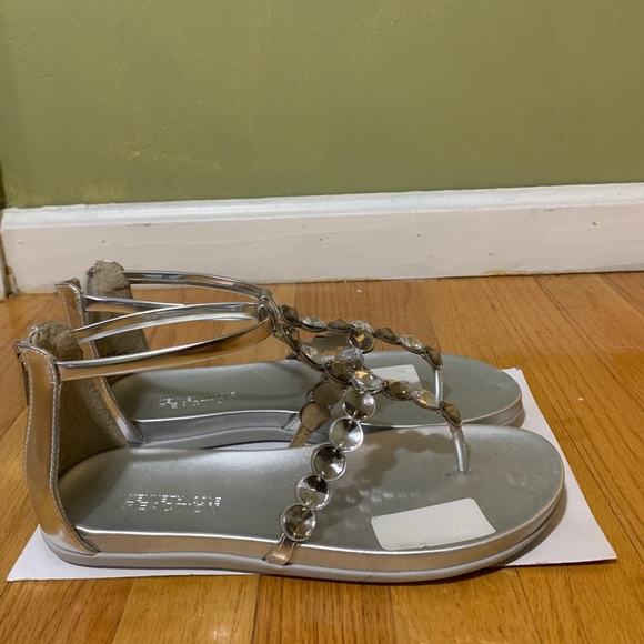 New KennethColeReaction Slim Key Gladiator Sandal - Picture 3 of 8